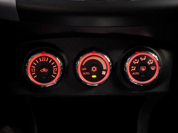 Mitsubishi Outlander II Рестайлинг с пробегом 2011 года, цена 1 500 000 рублей, 202648 км, внедорожник, Автокод Объявления