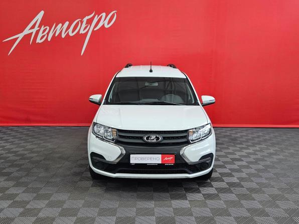 Lada (ВАЗ) Largus I Рестайлинг с пробегом 2024 года, цена 1 330 000 рублей, 57680 км, универсал, Автокод Объявления