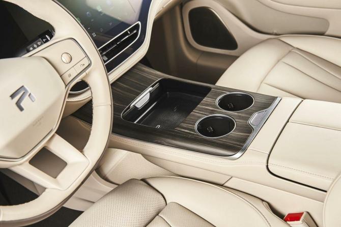 Новый Rising Auto F7 2023 года, цена 5 132 000 рублей, хэтчбек, Автокод Объявления