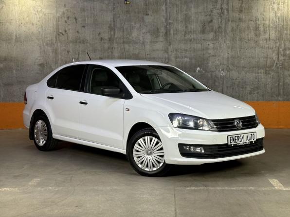 Volkswagen Polo V Рестайлинг с пробегом 2015 года, цена 1 015 000 рублей, 124259 км, седан, Автокод Объявления