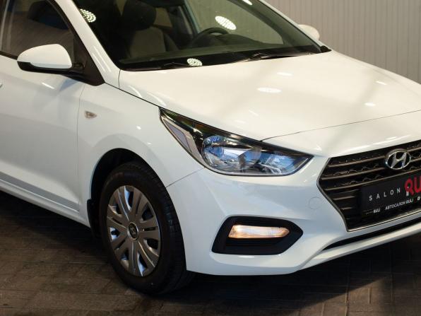 Hyundai Solaris II с пробегом 2018 года, цена 1 245 000 рублей, 181334 км, седан, Автокод Объявления