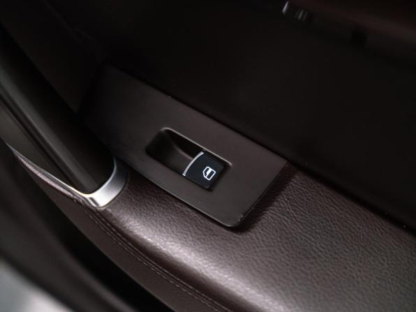 Volkswagen Passat B7 с пробегом 2012 года, цена 1 150 000 рублей, 185675 км, седан, Автокод Объявления