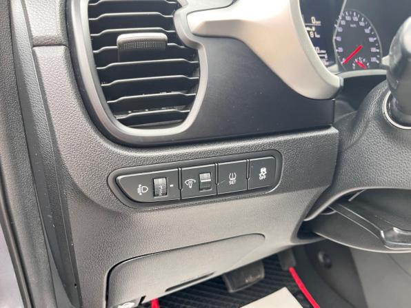 Kia Rio IV Рестайлинг с пробегом 2022 года, цена 1 790 000 рублей, 87223 км, хэтчбек, Автокод Объявления