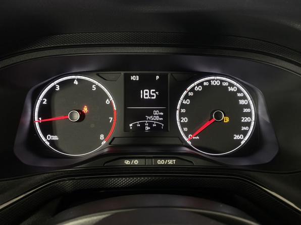 Volkswagen Polo VI с пробегом 2022 года, цена 1 530 000 рублей, 74505 км, лифтбек, Автокод Объявления