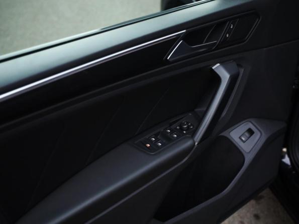 Volkswagen Tiguan II с пробегом 2018 года, цена 2 560 777 рублей, 138638 км, внедорожник, Автокод Объявления
