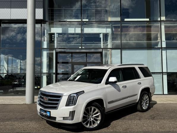 Cadillac Escalade IV с пробегом 2020 года, цена 4 300 000 рублей, 180366 км, внедорожник, Автокод Объявления