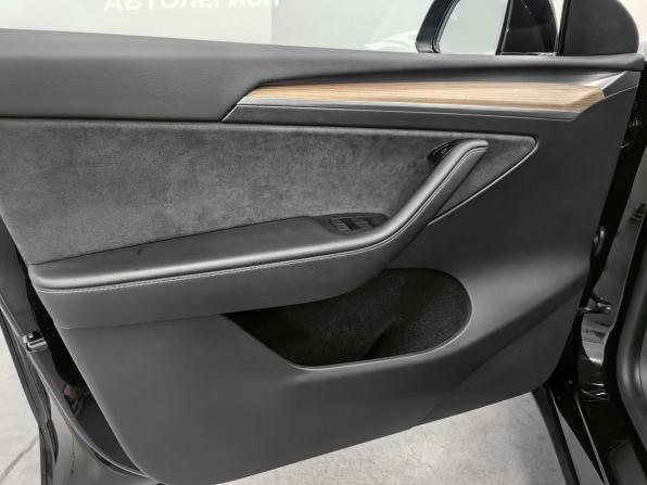 Tesla Model Y I с пробегом 2022 года, цена 4 300 000 рублей, 19000 км, внедорожник, Автокод Объявления