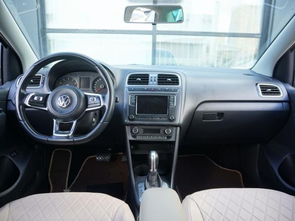 Volkswagen Polo V Рестайлинг с пробегом 2018 года, цена 1 230 000 рублей, 127680 км, седан, Автокод Объявления