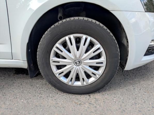 Skoda Octavia III (A7) Рестайлинг с пробегом 2020 года, цена 1 875 000 рублей, 65171 км, лифтбек, Автокод Объявления