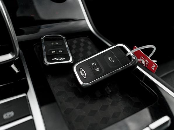 Chery Tiggo 8 I Рестайлинг с пробегом 2024 года, цена 2 060 000 рублей, 55993 км, внедорожник, Автокод Объявления