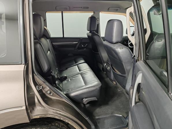 Mitsubishi Pajero IV с пробегом 2010 года, цена 1 799 000 рублей, 276179 км, внедорожник, Автокод Объявления
