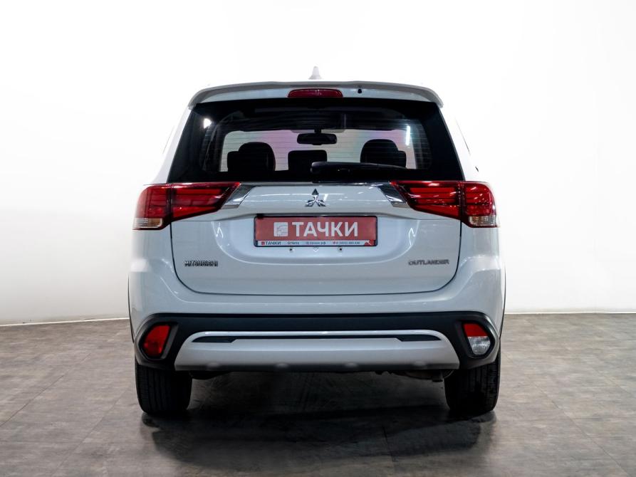Mitsubishi Outlander III Рестайлинг 3 Чита  - изображение 4