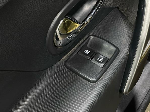 Renault Sandero II с пробегом 2014 года, цена 740 000 рублей, 157245 км, хэтчбек, Автокод Объявления