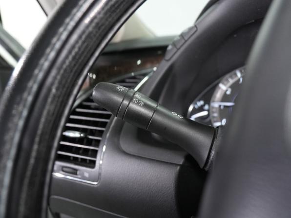 Infiniti QX56 II с пробегом 2011 года, цена 2 000 000 рублей, 240000 км, внедорожник, Автокод Объявления