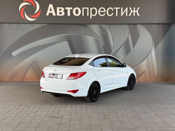 Hyundai Solaris I Рестайлинг с пробегом 2016 года, цена 949 000 рублей, 126100 км, седан, Автокод Объявления