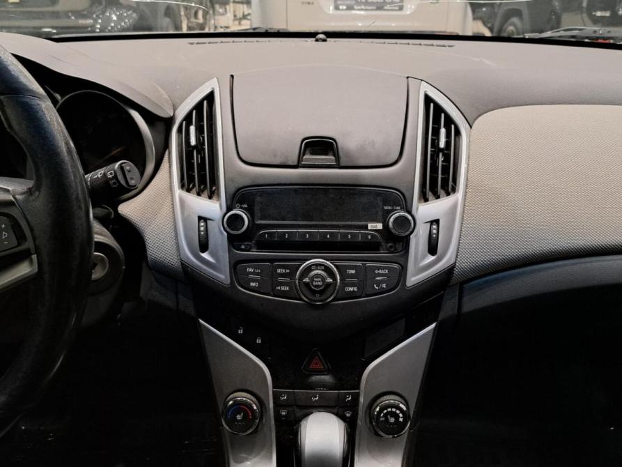 Chevrolet Cruze I Рестайлинг Казань  - изображение 18