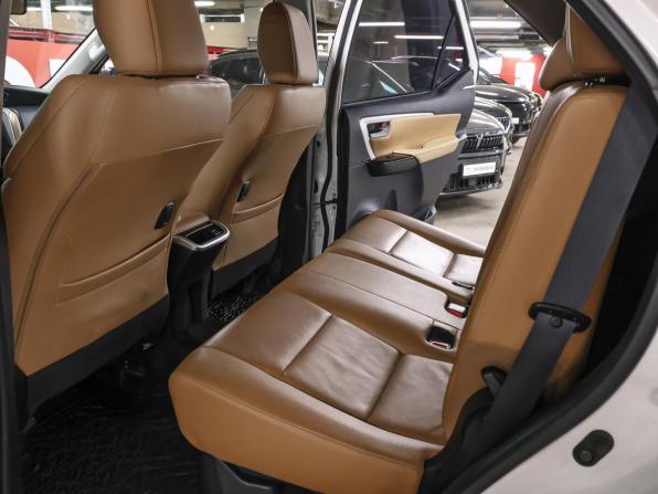 Toyota Fortuner II с пробегом 2018 года, цена 3 949 000 рублей, 115733 км, внедорожник, Автокод Объявления