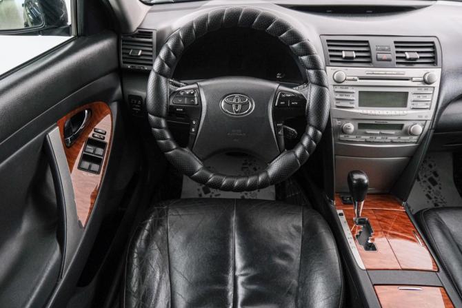 Toyota Camry VI (XV40) Рестайлинг с пробегом 2010 года, цена 1 339 000 рублей, 270000 км, седан, Автокод Объявления