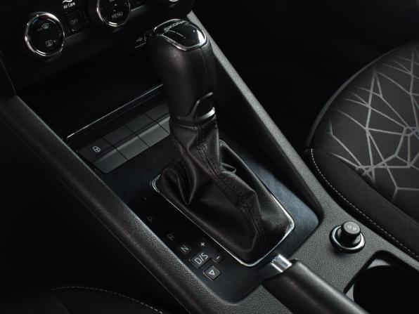 Skoda Octavia III (A7) Рестайлинг с пробегом 2020 года, цена 1 899 995 рублей, 71044 км, лифтбек, Автокод Объявления