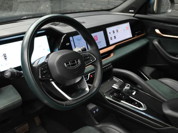 Geely Monjaro I с пробегом 2023 года, цена 3 550 000 рублей, 65500 км, внедорожник, Автокод Объявления