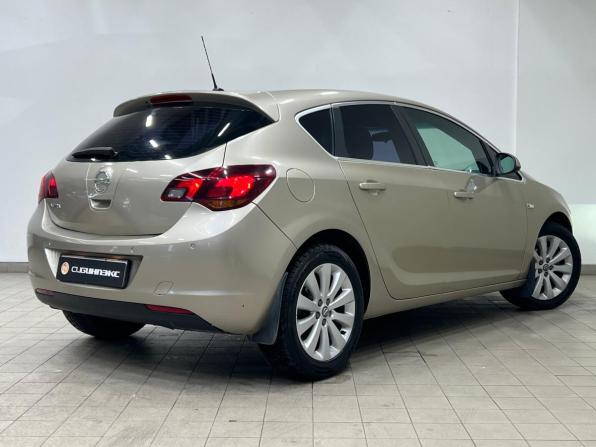 Opel Astra J с пробегом 2012 года, цена 680 000 рублей, 189000 км, хэтчбек, Автокод Объявления