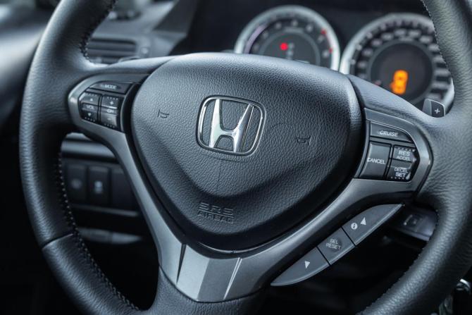 Honda Accord VIII Рестайлинг с пробегом 2012 года, цена 1 271 000 рублей, 205643 км, седан, Автокод Объявления
