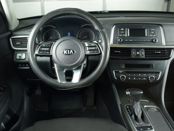 Kia Optima IV Рестайлинг с пробегом 2019 года, цена 1 865 995 рублей, 100856 км, седан, Автокод Объявления