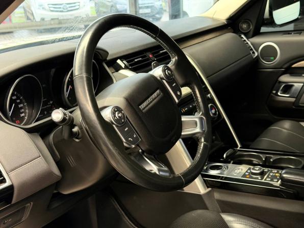Land Rover Discovery V с пробегом 2017 года, цена 2 590 000 рублей, 295549 км, внедорожник, Автокод Объявления