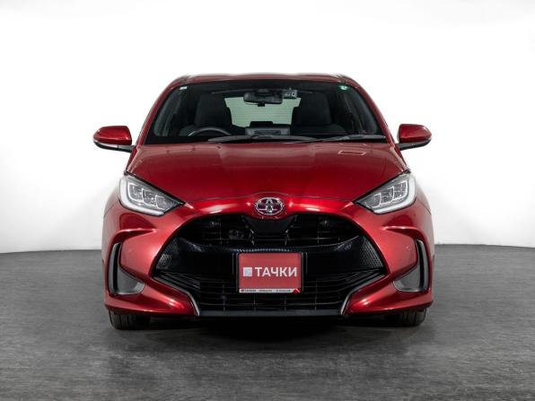 Toyota Yaris IV с пробегом 2021 года, цена 1 300 000 рублей, 62853 км, хэтчбек, Автокод Объявления