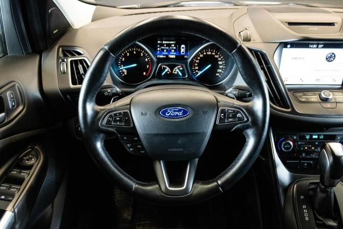 Ford Kuga II Рестайлинг с пробегом 2017 года, цена 1 449 000 рублей, 171555 км, внедорожник, Автокод Объявления