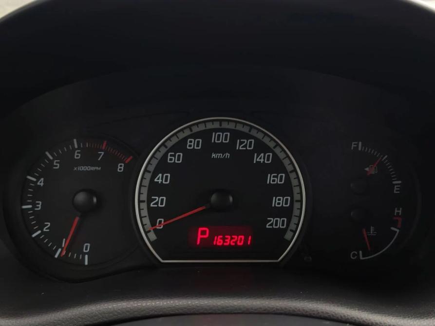 Suzuki Swift III Санкт-Петербург  - изображение 14