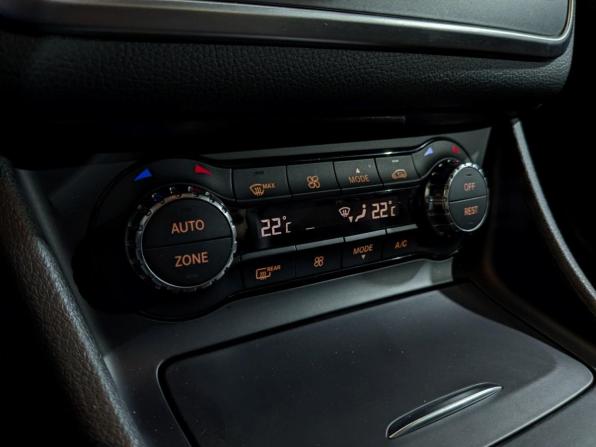 Mercedes-Benz GLA I (X156) с пробегом 2017 года, цена 1 700 000 рублей, 269218 км, внедорожник, Автокод Объявления