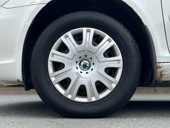 Skoda Octavia II (A5) Рестайлинг с пробегом 2012 года, цена 570 000 рублей, 220997 км, лифтбек, Автокод Объявления