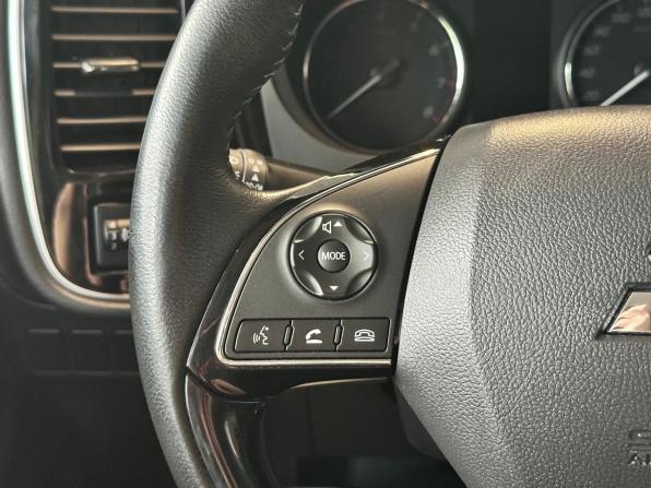Mitsubishi Outlander III Рестайлинг 3 с пробегом 2020 года, цена 2 050 000 рублей, 106888 км, внедорожник, Автокод Объявления