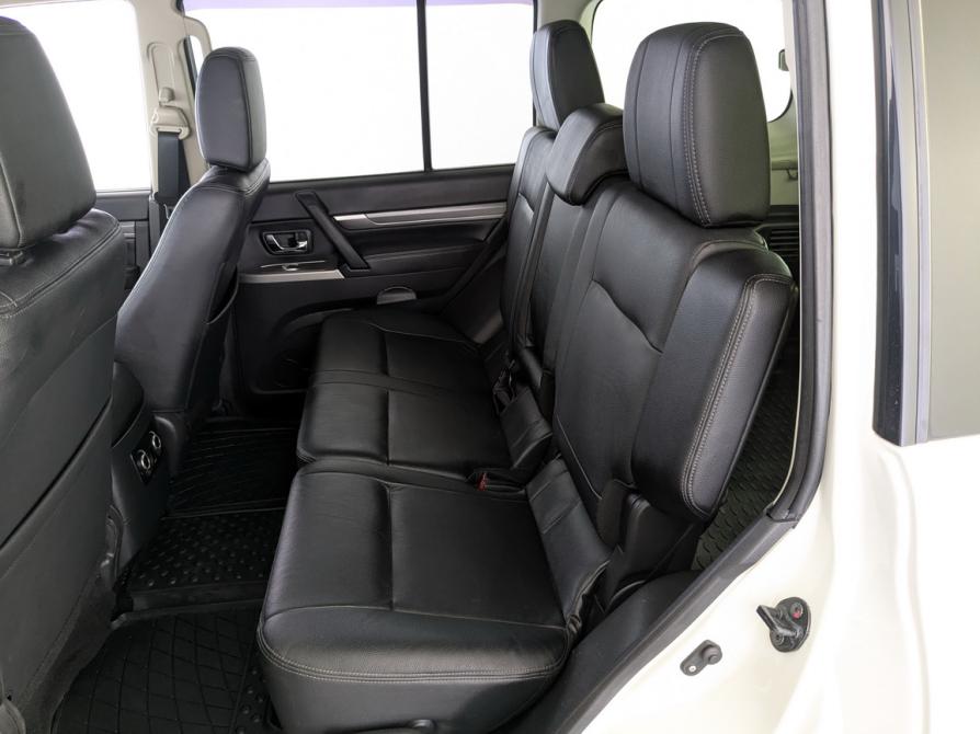 Mitsubishi Pajero IV Рестайлинг 2 Москва  - изображение 12