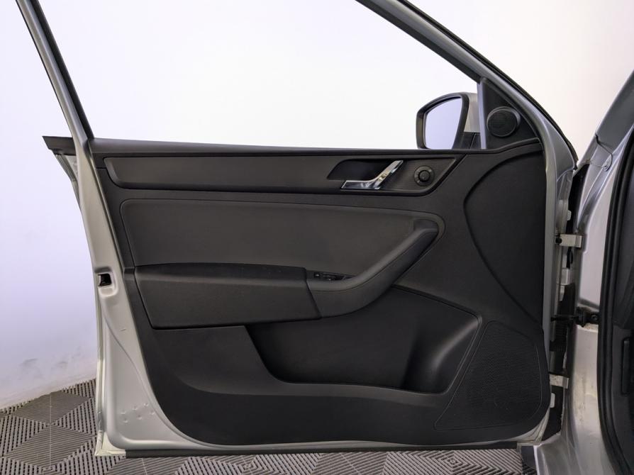Skoda Rapid I Москва  - изображение 19