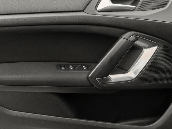 Peugeot 308 II с пробегом 2014 года, цена 780 000 рублей, 201716 км, хэтчбек, Автокод Объявления
