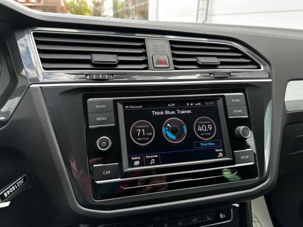 Volkswagen Tiguan II с пробегом 2017 года, цена 2 600 000 рублей, 108403 км, внедорожник, Автокод Объявления