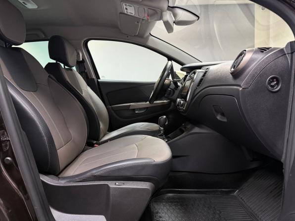Renault Kaptur I с пробегом 2019 года, цена 1 940 000 рублей, 69979 км, внедорожник, Автокод Объявления