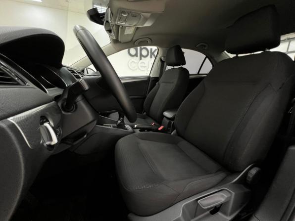Volkswagen Jetta VI Рестайлинг с пробегом 2015 года, цена 980 000 рублей, 203323 км, седан, Автокод Объявления