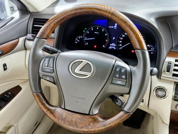 Lexus LS IV Рестайлинг 2 с пробегом 2012 года, цена 2 469 000 рублей, 214123 км, седан, Автокод Объявления
