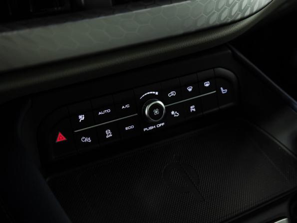 Haval F7 I Рестайлинг с пробегом 2024 года, цена 2 399 000 рублей, 21840 км, внедорожник, Автокод Объявления