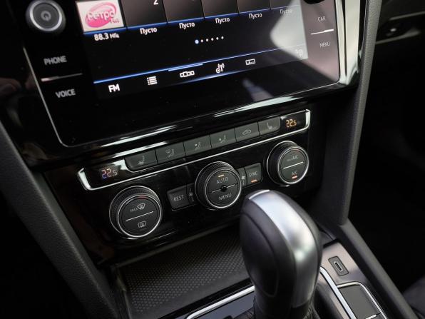 Volkswagen Passat B8 с пробегом 2020 года, цена 2 270 000 рублей, 88183 км, седан, Автокод Объявления