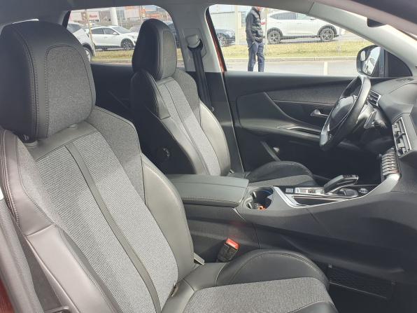 Peugeot 3008 II с пробегом 2018 года, цена 1 795 000 рублей, 74000 км, внедорожник, Автокод Объявления