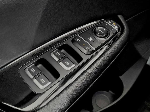 Kia Optima IV Рестайлинг с пробегом 2018 года, цена 2 135 000 рублей, 71245 км, седан, Автокод Объявления
