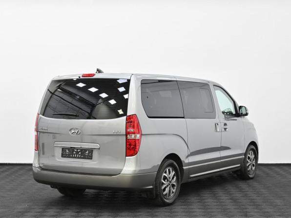 Hyundai H-1 II Рестайлинг 2 с пробегом 2019 года, цена 2 549 000 рублей, 115000 км, минивэн, Автокод Объявления