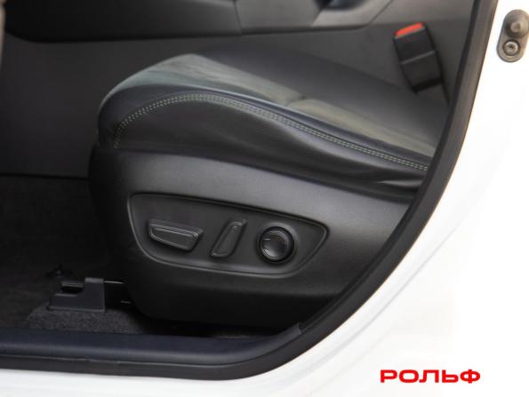Toyota RAV4 V (XA50) с пробегом 2023 года, цена 3 648 000 рублей, 39276 км, внедорожник, Автокод Объявления