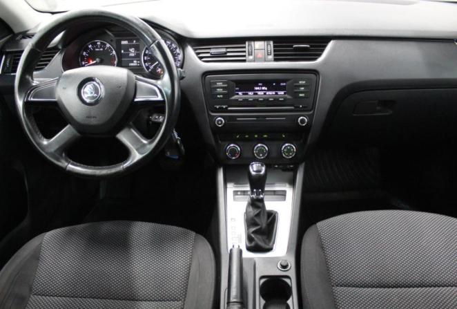 Skoda Octavia III (A7) с пробегом 2014 года, цена 710 000 рублей, 239359 км, лифтбек, Автокод Объявления