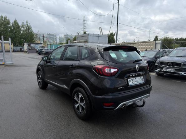 Renault Kaptur I с пробегом 2018 года, цена 1 099 000 рублей, 214161 км, внедорожник, Автокод Объявления