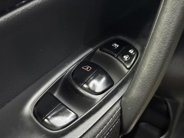 Nissan Qashqai II с пробегом 2018 года, цена 1 785 000 рублей, 146155 км, внедорожник, Автокод Объявления